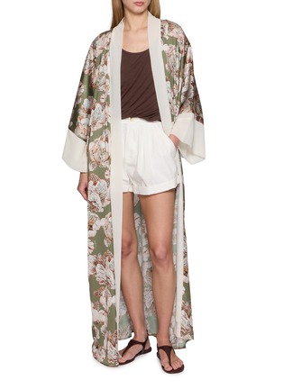 模特儿示范图 - 点击放大 - DISTRICT BY MARGHERITA MAZZEI - Palm Tree Print Kimono Robe