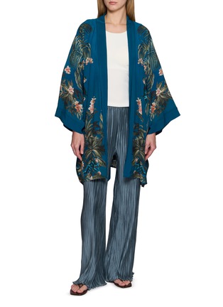 模特儿示范图 - 点击放大 - DISTRICT MARGHERITA MAZZEI - Floral Print Contrast Trim Kimono