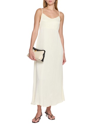 模特儿示范图 - 点击放大 - DETERM - Draped Collagen Satin Slip Dress