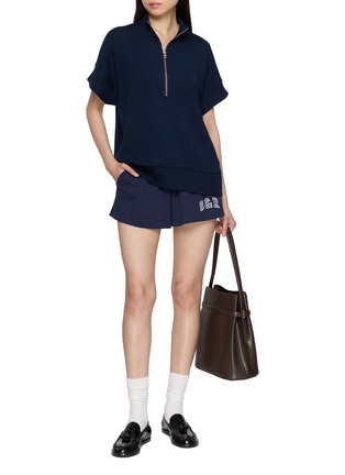 模特儿示范图 - 点击放大 - VARLEY - Ritchie Short Sleeve Sweatshirt