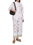 模特儿示范图 - 点击放大 - RELAX RE-LUX - Bora Floral Embroidered Shirt