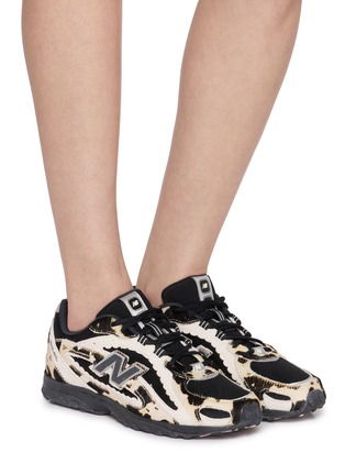 模特儿示范图 - 点击放大 - NEW BALANCE - 204L Women's Sneakers