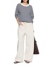 模特儿示范图 - 点击放大 - JEFF BRUSSELS - Long Sleeve Drawstring Hem Stripe Top