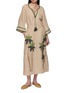 模特儿示范图 - 点击放大 - BENARAS - Veronica Palm Embroidered Tie Neck Dress