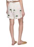 背面 - 点击放大 - BENARAS - Palm Embroidered Mini Shorts