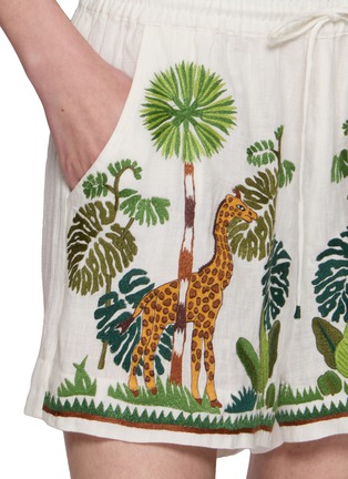  - BENARAS - Bondi Giraffe Embroidered Mini Shorts