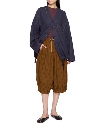 模特儿示范图 - 点击放大 - FAFAMOON - Botanical Motif Cotton Linen Top