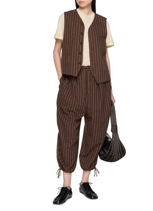 模特儿示范图 - 点击放大 - FAFAMOON - Pinstriped Drawstring Waistband Cotton Linen Blend Cropped Pants