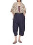 模特儿示范图 - 点击放大 - FAFAMOON - Botanical Print Silk Cotton Shirt