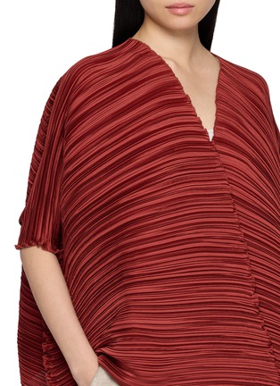  - DAPHNE VALENTE - Emimetron Pleated V-Neck Silky Touch Jacket