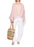 模特儿示范图 - 点击放大 - GAYNOR BONGARD - Fringe-Edge Linen Cape