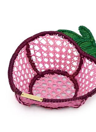细节 –点击放大 - MERCEDES SALAZAR - Mini Amazon Strawberry Raffia Bread Basket — Set Of 2