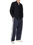 模特儿示范图 - 点击放大 - EQUIL - Zip Up Overshirt