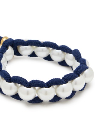 细节 - 点击放大 - SCRUNCHIE IS BACK ACCESSORIES - BICHOUS® Pearly Woven Fabric Scrunchie — Small
