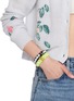 模特儿示范图 - 点击放大 - SCRUNCHIE IS BACK ACCESSORIES - BICHOUS® Pearly Woven Fabric Scrunchie — Small