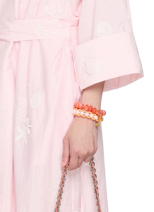 模特儿示范图 - 点击放大 - SCRUNCHIE IS BACK ACCESSORIES - BICHOUS® Colourful Doughnuts