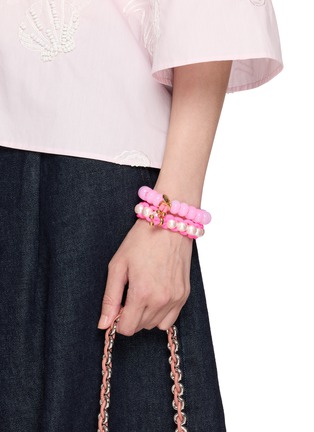 模特儿示范图 - 点击放大 - SCRUNCHIE IS BACK ACCESSORIES - BICHOUS® Colourful Doughnuts