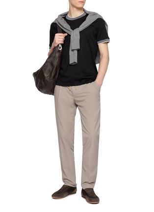 模特儿示范图 - 点击放大 - EQUIL - Contrast Trim T-Shirt