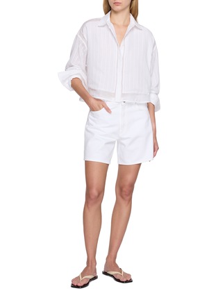 模特儿示范图 - 点击放大 - RAG & BONE - Striped Sheer Panel Point Collar Shirt