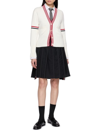 模特儿示范图 - 点击放大 - THOM BROWNE - Sailboat Jacquard V-Neck Cardigan