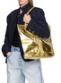 模特儿示范图 - 点击放大 - NANA-NANA - Metallic TPU Tote Bag