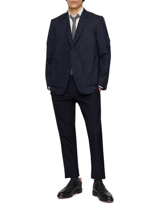 模特儿示范图 - 点击放大 - THOM BROWNE - Checkered Armband Detail Single Breasted Blazer