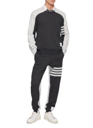 模特儿示范图 - 点击放大 - THOM BROWNE - 4 Bar Colour Block Sweatpants