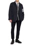 模特儿示范图 - 点击放大 - THOM BROWNE - Single Breasted 4 Bar Snap Front Down Filled Blazer
