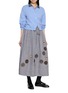 模特儿示范图 - 点击放大 - JUPE BY JACKIE - Wolsely Floral Embroidered Midi Skirt