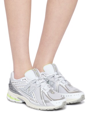 模特儿示范图 - 点击放大 - NEW BALANCE - 1906 GTX Unisex Sneakers
