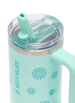 细节 –点击放大 - STANLEY - The Quencher ProTour Flip Straw Lid Tumbler 30oz — Teal Daisies