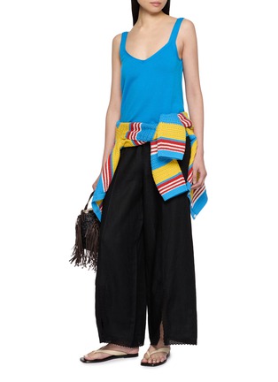 模特儿示范图 - 点击放大 - POSSE - Petra V-Neck Wool Knit Tank Top