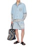 模特儿示范图 - 点击放大 - LOEWE - Anagram Embroidered Light Wash Denim Shirt