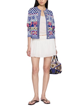 模特儿示范图 - 点击放大 - FARM RIO - Patterned Button Up Cardigan