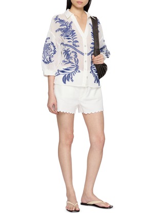模特儿示范图 - 点击放大 - FARM RIO - Nina Embroidered Blouse
