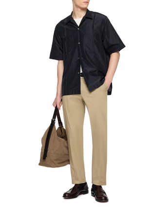 模特儿示范图 - 点击放大 - TOMORROWLAND - Ice Cotton Chino Trousers