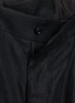细节 - 点击放大 - TOMORROWLAND - Back Belt Pleated Linen Shorts