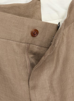 细节 - 点击放大 - TOMORROWLAND - Back Belt Pleated Linen Shorts