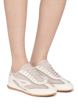 模特儿示范图 - 点击放大 - ATHLETIC PROPULSION LABS - Riviera Women's Sneakers