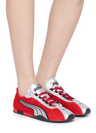 模特儿示范图 - 点击放大 - PUMA - H-Street Unisex Sneakers