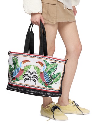 正面 -点击放大 - FARM RIO - Toucan With Foliage Destiny Shoulder Bag