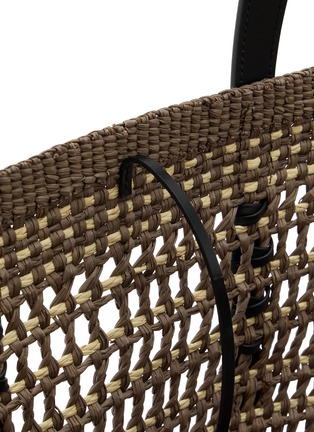 细节 - 点击放大 - LOEWE x PAULA's IBIZA - X PAULA'S IBIZA 中号 BRAID 编织手提包