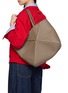 模特儿示范图 - 点击放大 - LOEWE - 中号 PUZZLE 皮革托特包
