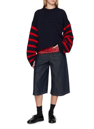 模特儿示范图 - 点击放大 - THE ELDER STATESMAN - Airspun Stripe Dume Crew Knit Sweater