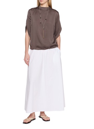 模特儿示范图 - 点击放大 - HERNO - Cape Sleeve Top