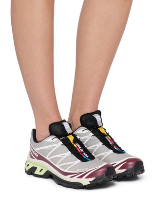 模特儿示范图 - 点击放大 - SALOMON - XT-6 GORE-TEX Unisex Sneakers