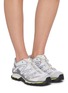 模特儿示范图 - 点击放大 - SALOMON - XT-QUEST Unisex Sneaker