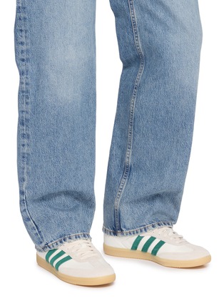 模特儿示范图 - 点击放大 - ADIDAS - 男款 SAMBA OG 系带运动鞋