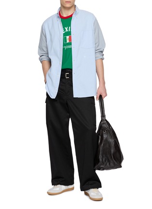 模特儿示范图 - 点击放大 - LEVI'S - X World Cup Standard Cotton Ringer T-shirt