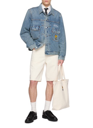 模特儿示范图 - 点击放大 - LEVI'S - X World Cup Standard 478 Denim Baggy Shorts